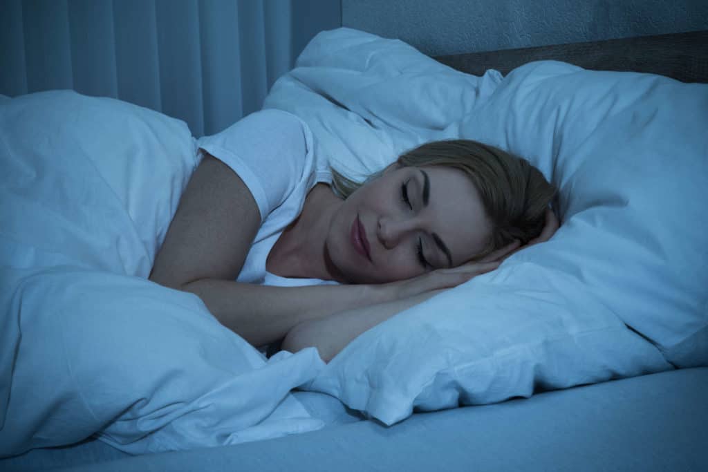 Das Schlafzimmer sollte dunkel und wohltemperiert sein.