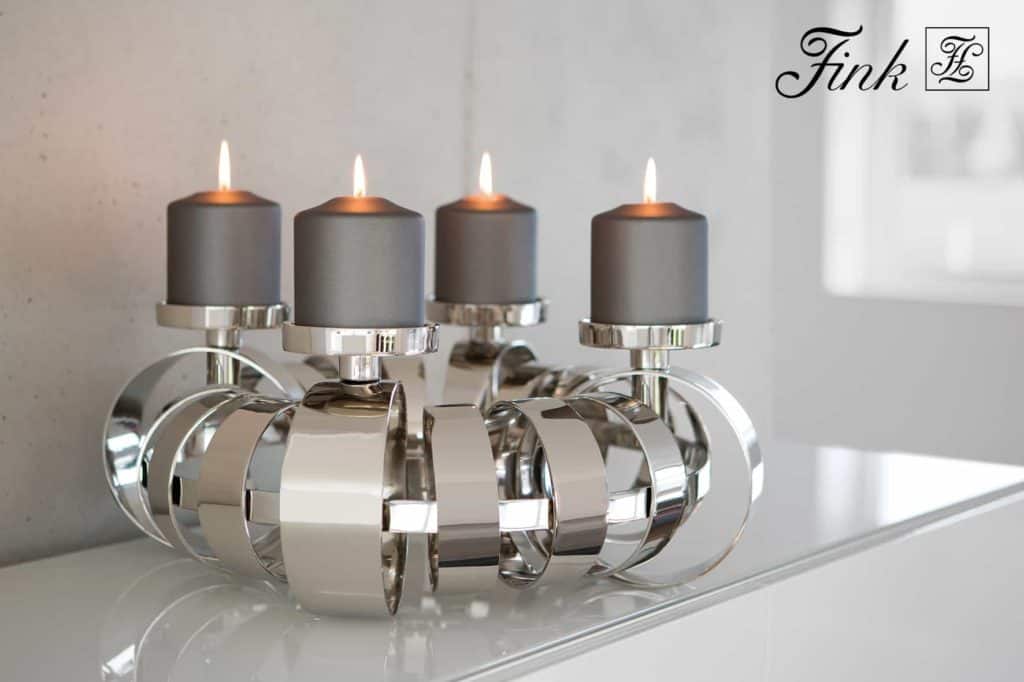 Edle Geschenke – Adventskranz aus Metall mit 4 Kerzen.